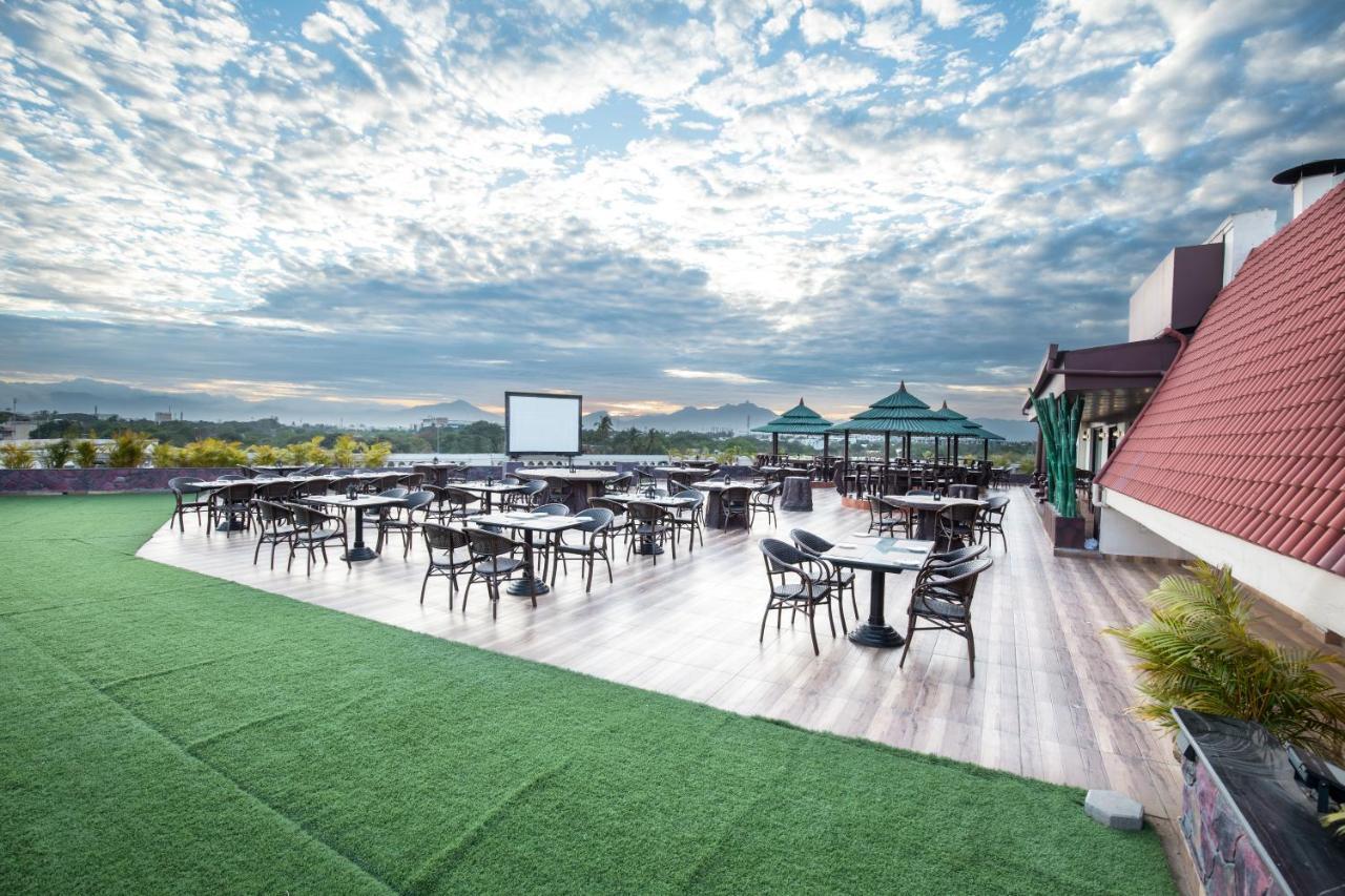 Jenneys Residency Hotel Coimbatore Buitenkant foto