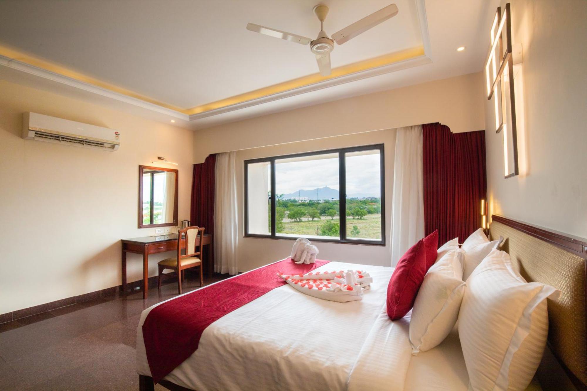 Jenneys Residency Hotel Coimbatore Kamer foto