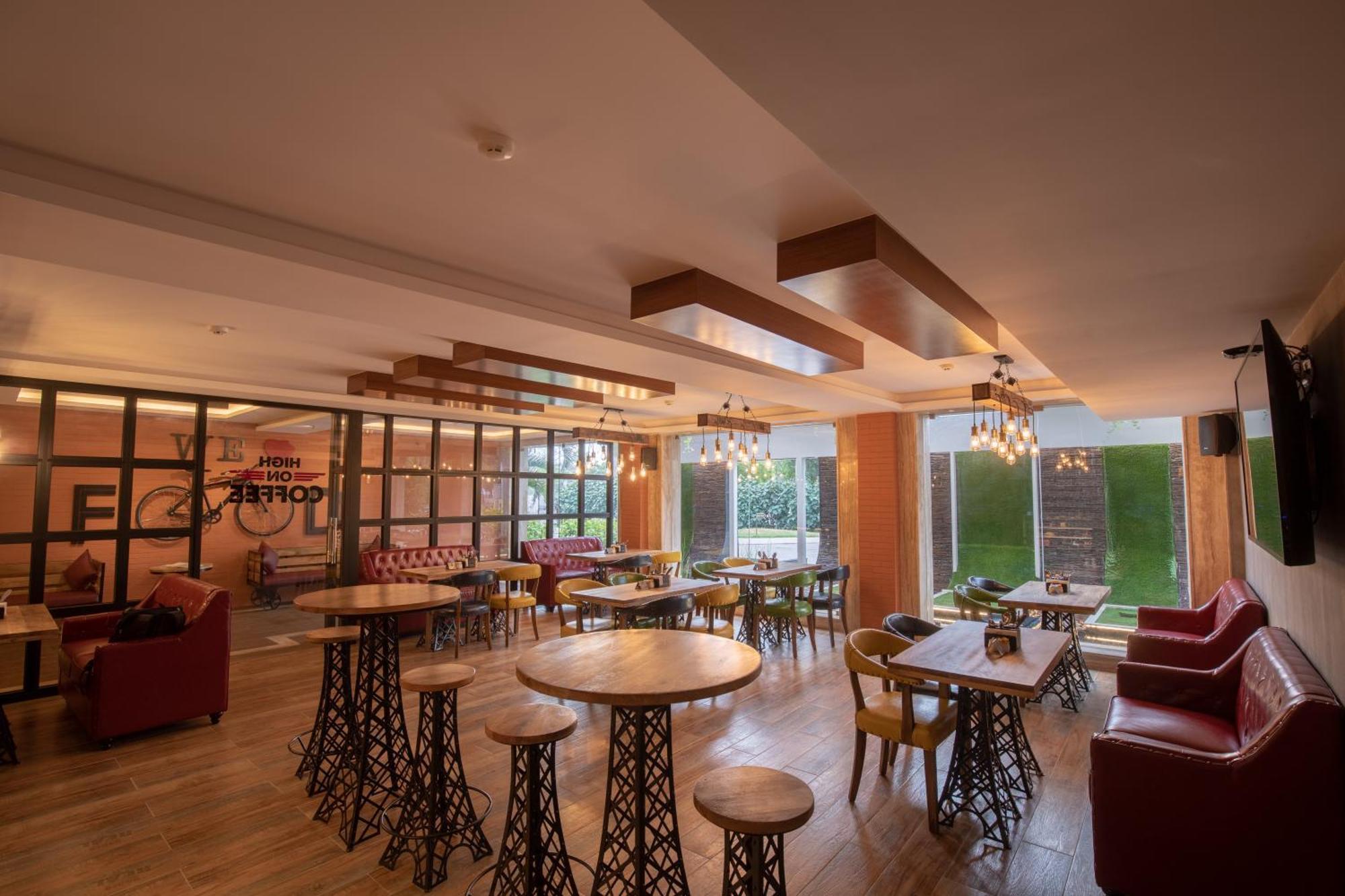 Jenneys Residency Hotel Coimbatore Buitenkant foto