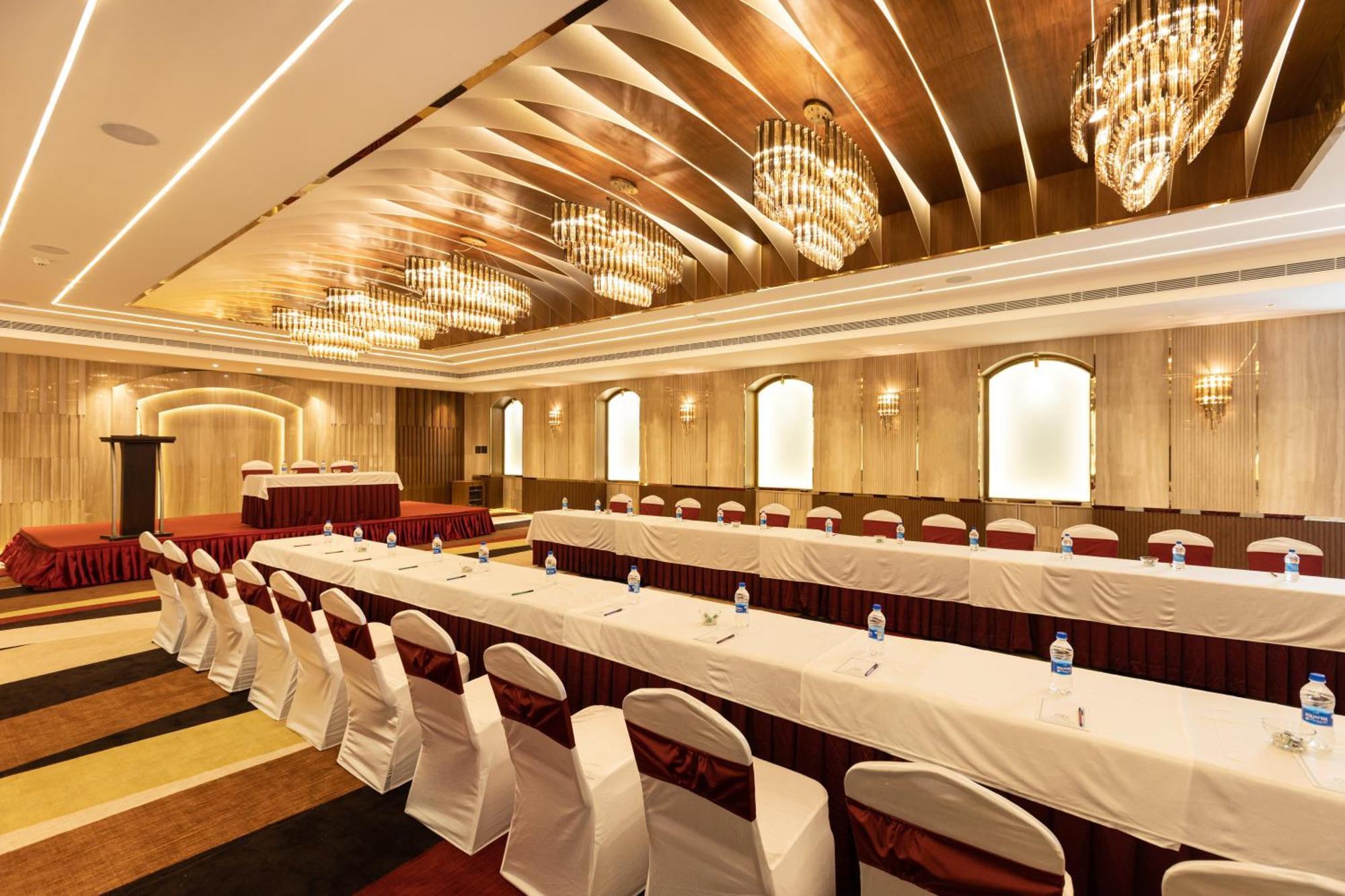 Jenneys Residency Hotel Coimbatore Buitenkant foto